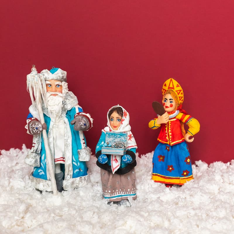картинка НАСТЕНЬКА. Ватная ёлочная игрушка от магазина Фабрика игрушек МОЯ ЗАБАВА