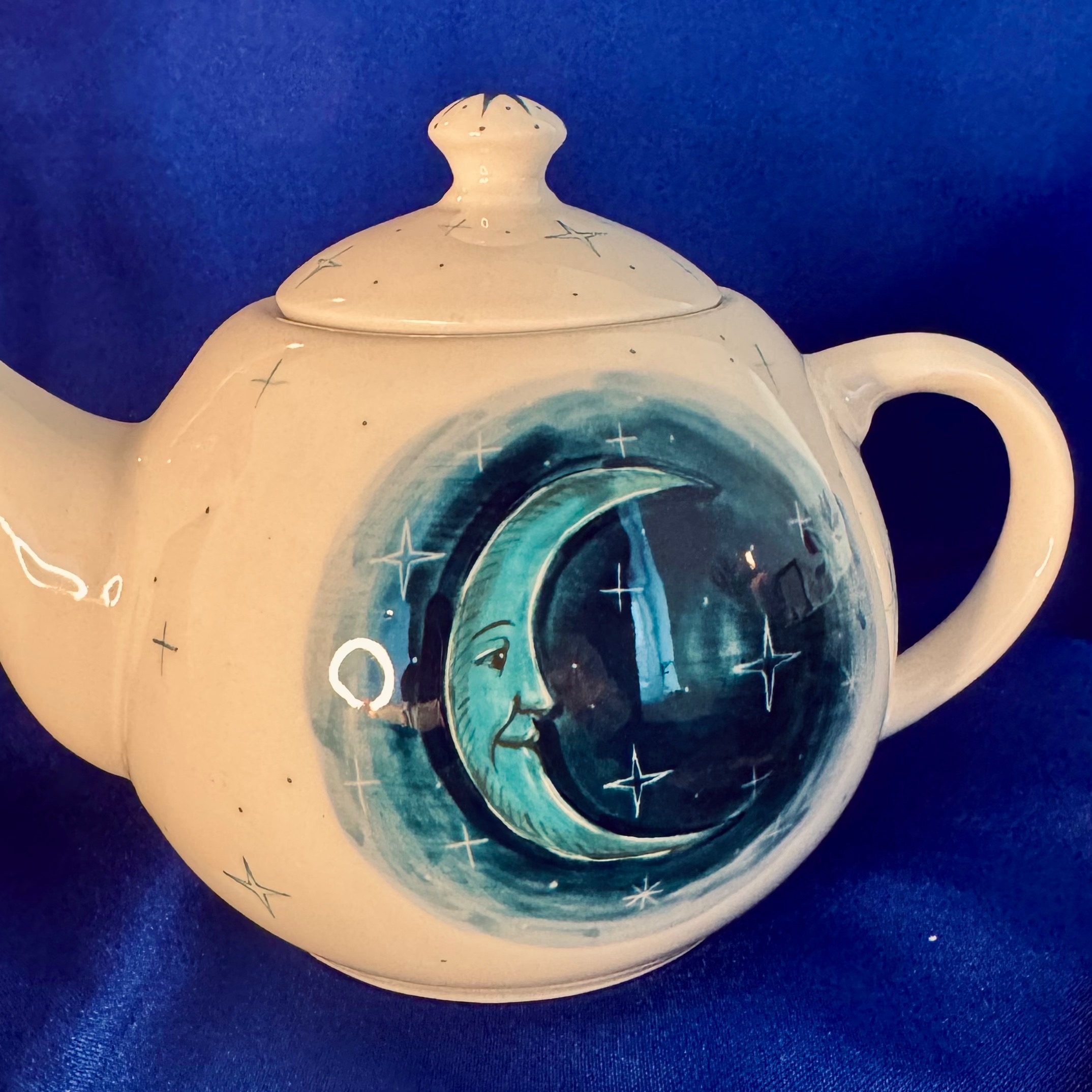картинка Чайник Космогония от магазина Фабрика игрушек МОЯ ЗАБАВА