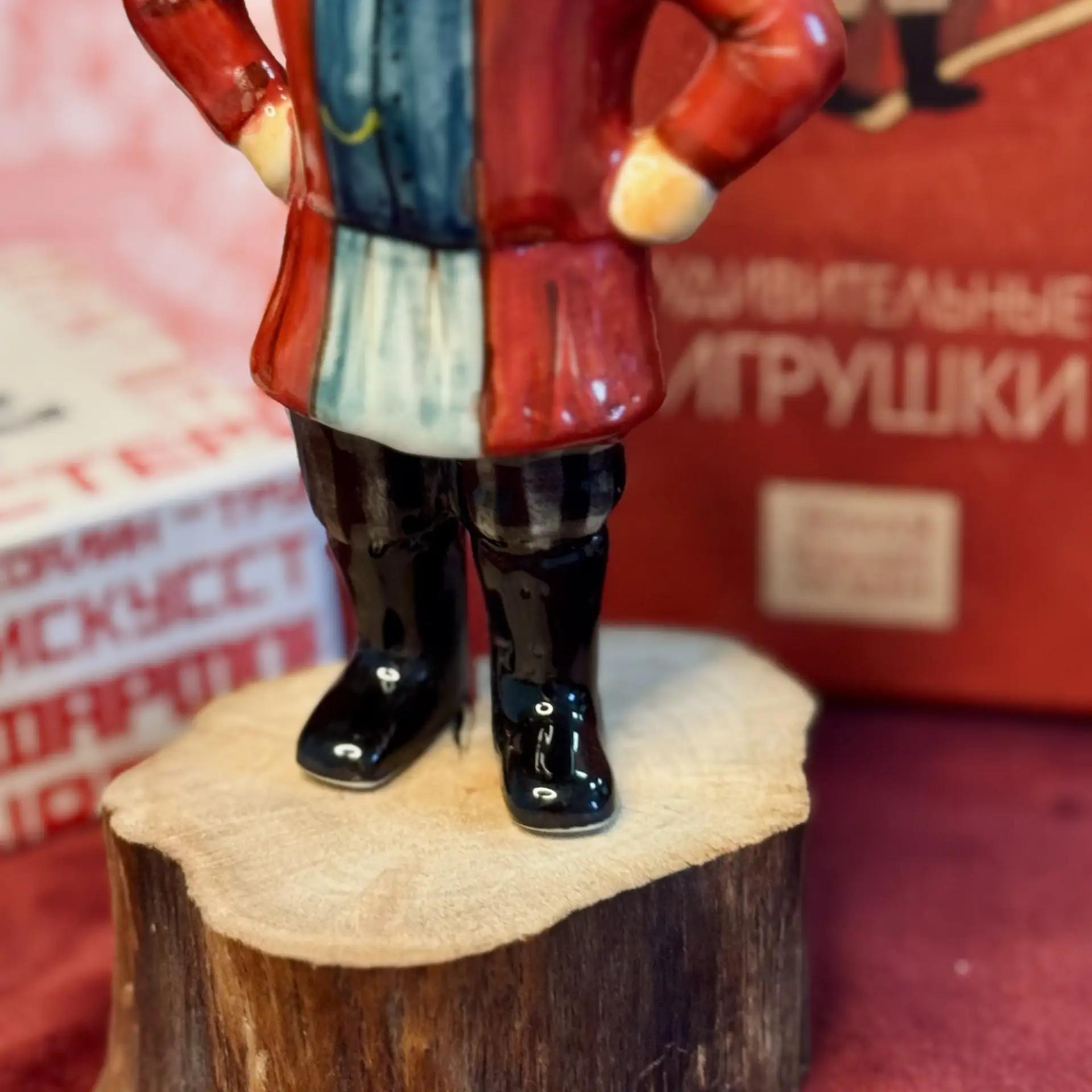 картинка Беспечальник. Фарфоровая скульптура от магазина Фабрика игрушек МОЯ ЗАБАВА
